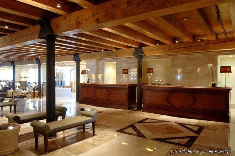 Отель Hilton Хэфэй Интерьер фото